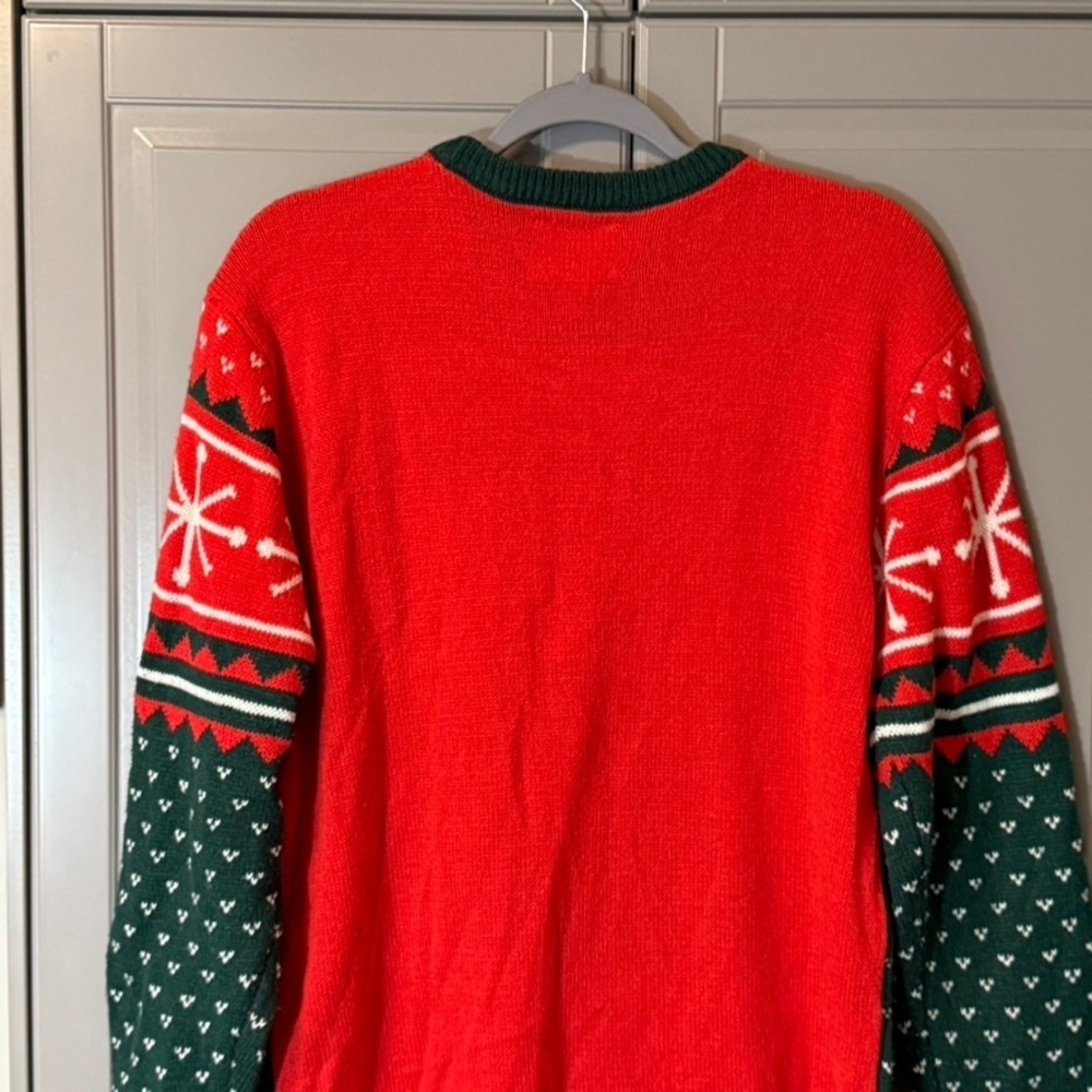 Budweiser Mens Holiday Fair Isle Clydesdale Sweater, Red Green,L - Picture 7 of 12